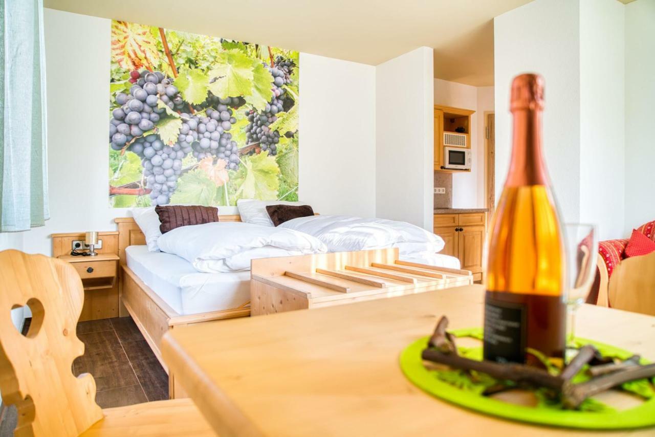 Gaestehaus Weingut Politschek 巴特腓特烈斯哈尔 外观 照片